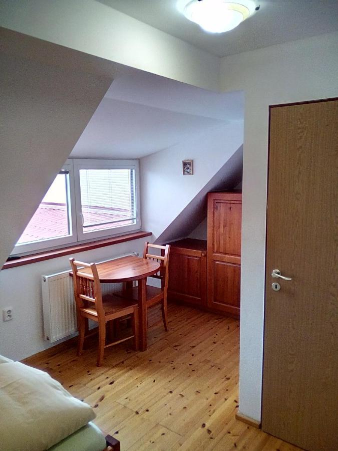 Hostinec U Janatu S Ubytovanim Cestin Exterior foto